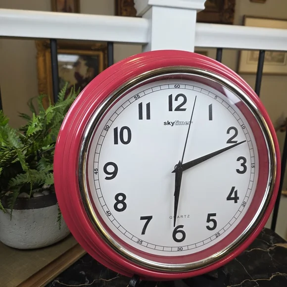Skytimer Red Wall Clock 11.5" Retro Diner Style Quartz Kitchen Decor - Picture 3 of 5